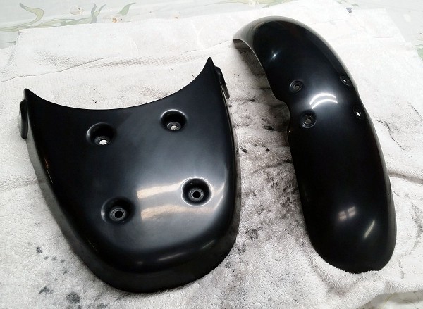 Rear seat panel and front fender after wet sanding with 3200 3M Trizact and then 500 3M Trizact.